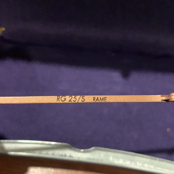 Vintage Romeo Gigli RG 25 Sunglasses - Picture 5 of 5